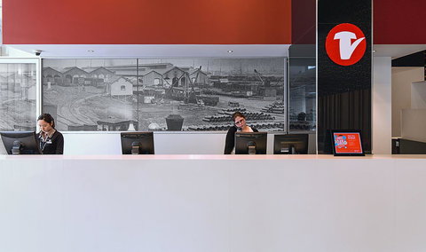 Travelodge Hotel Melbourne Docklands - Holiday Adelaide 9