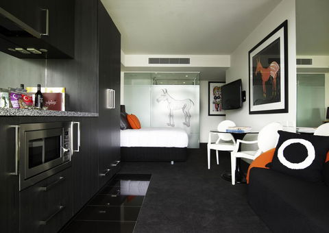 The Cullen Melbourne - Art Series - Holiday Adelaide 17