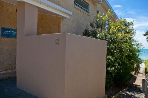 Battery Cove Beach Front Apartment - Holiday Adelaide 3