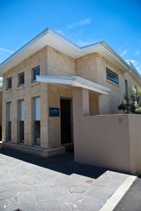 Battery Cove Beach Front Apartment - Holiday Adelaide 12