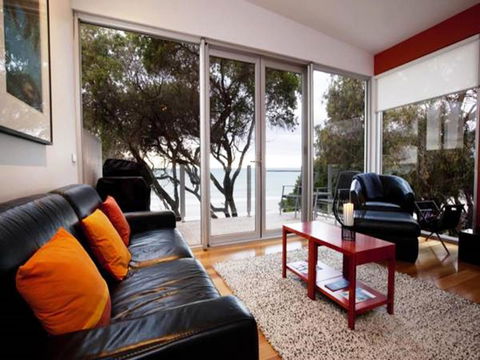 Battery Cove Beach Front Apartment - Holiday Adelaide 16