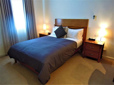 Plough Hotel - Holiday Adelaide 6