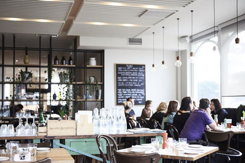 Plough Hotel - Holiday Adelaide 16