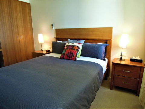 Plough Hotel - Holiday Adelaide 5