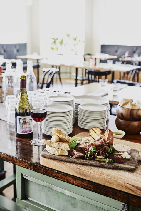 Plough Hotel - Holiday Adelaide 23
