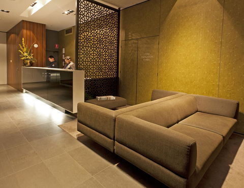 Causeway 353 Hotel - Holiday Adelaide 13