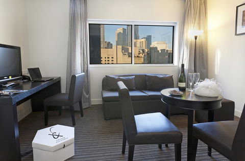 Causeway 353 Hotel - Holiday Adelaide 36