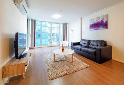 Premier Stays Melbourne - Holiday Adelaide 12