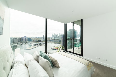 Melbourne Private Apartments - Collins Wharf Waterfront, Docklands - Holiday Adelaide 0