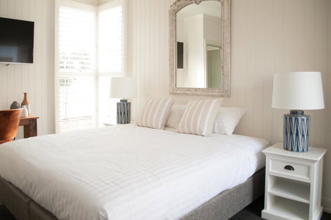 Anchor Geelong - Holiday Adelaide 10