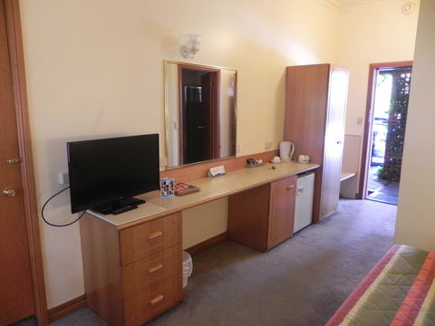 St Georges Motor Inn - Holiday Adelaide 44