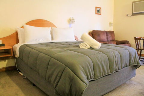 St Georges Motor Inn - Holiday Adelaide 13