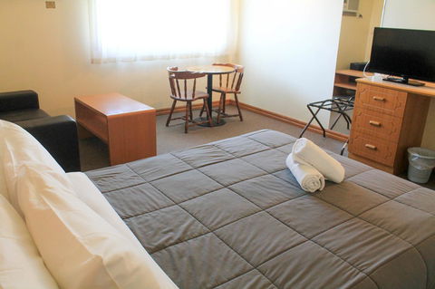 St Georges Motor Inn - Holiday Adelaide 33