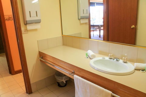 St Georges Motor Inn - Holiday Adelaide 23