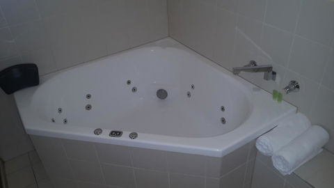 St Georges Motor Inn - Holiday Adelaide 21