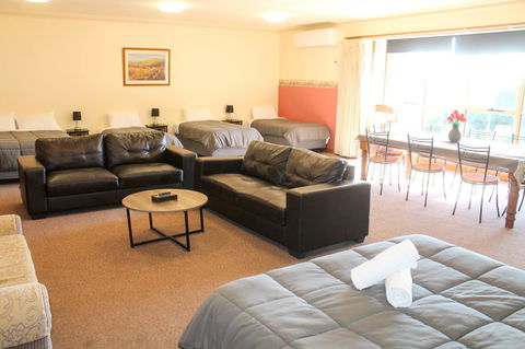 St Georges Motor Inn - Holiday Adelaide 24