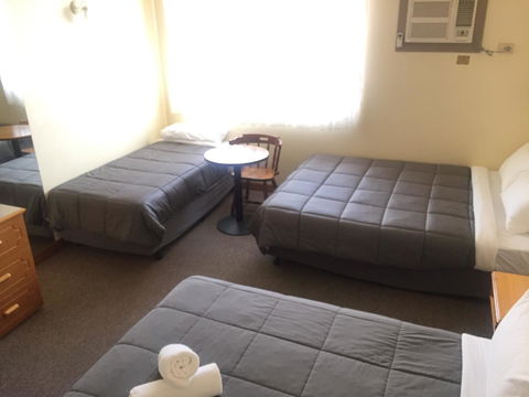 St Georges Motor Inn - Holiday Adelaide 16