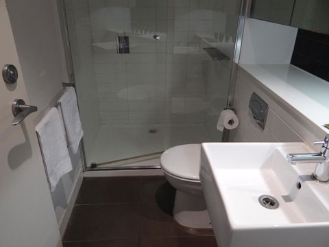 Amazing Accommodations : South Yarra - Holiday Adelaide 4