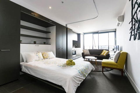 Amazing Accommodations : South Yarra - Holiday Adelaide 1