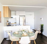 Breathtaking View Apartment with Gym  Sauna - Holiday Adelaide