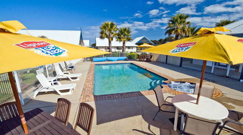 Torquay Tropicana Motel - Holiday Adelaide 1