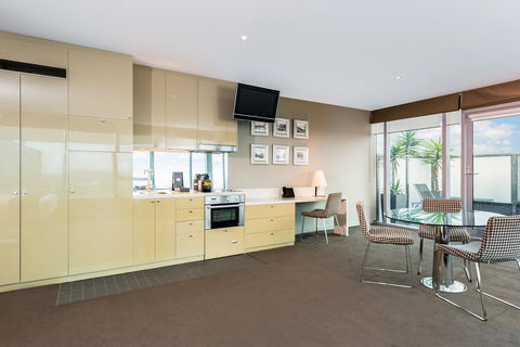 Novotel Melbourne Preston - Holiday Adelaide 35