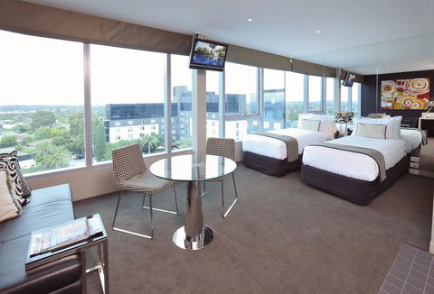 Novotel Melbourne Preston - Holiday Adelaide 2