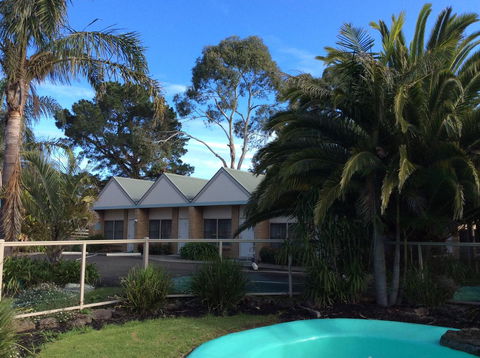 Tropicana Motor Inn - Holiday Adelaide 36