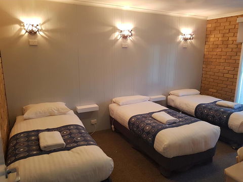 Tropicana Motor Inn - Holiday Adelaide 34