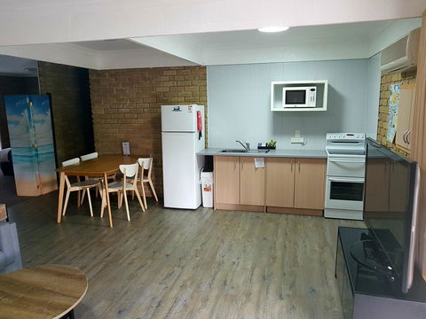 Tropicana Motor Inn - Holiday Adelaide 32