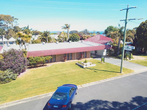 Tropicana Motor Inn - Holiday Adelaide 17