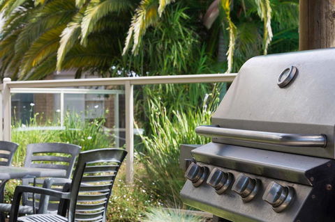 Tropicana Motor Inn - Holiday Adelaide 43