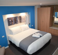 Tropicana Motor Inn - Holiday Adelaide