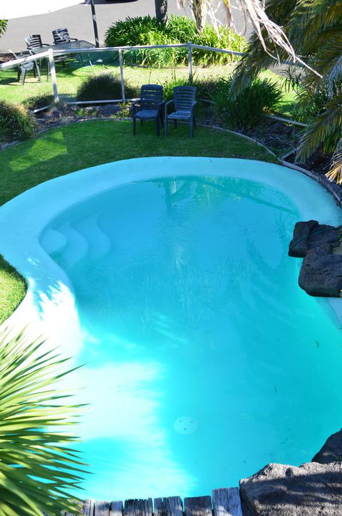Tropicana Motor Inn - Holiday Adelaide 1