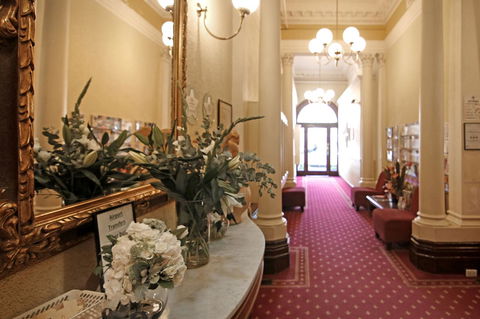 Hotel Claremont Guest House - Holiday Adelaide 0