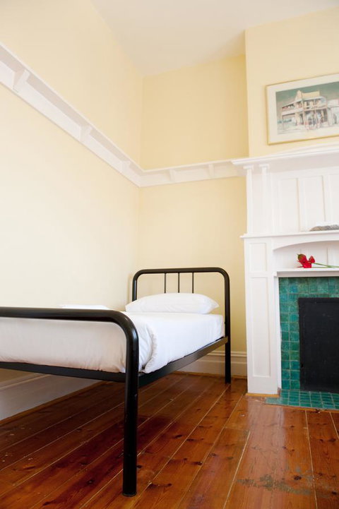 Hotel Claremont Guest House - Holiday Adelaide 4