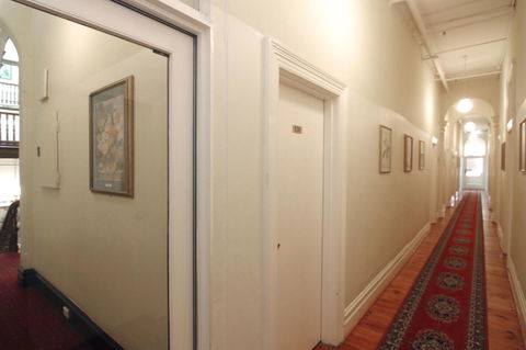 Hotel Claremont Guest House - Holiday Adelaide 14