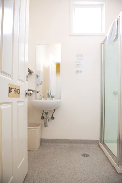 Hotel Claremont Guest House - Holiday Adelaide 3