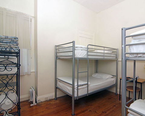 Hotel Claremont Guest House - Holiday Adelaide 26