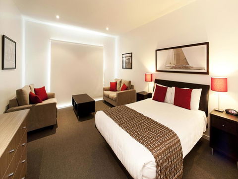 The Waves Apartments - Holiday Adelaide 8