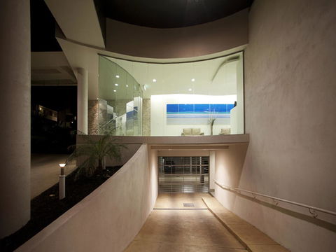 The Waves Apartments - Holiday Adelaide 19