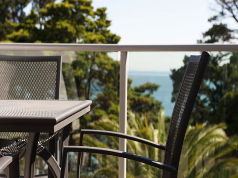 The Waves Apartments - Holiday Adelaide 5