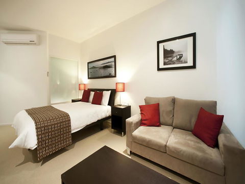 The Waves Apartments - Holiday Adelaide 13