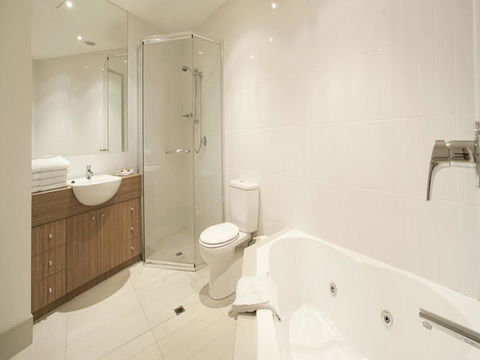 The Waves Apartments - Holiday Adelaide 25