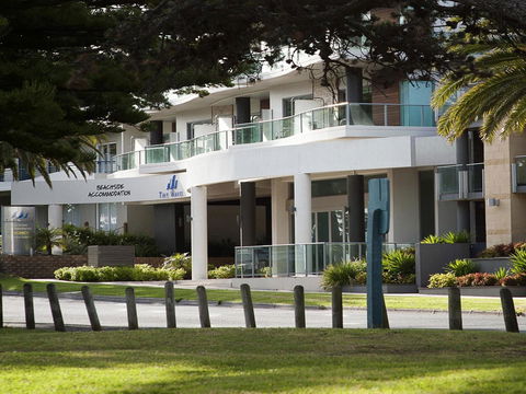 The Waves Apartments - Holiday Adelaide 12