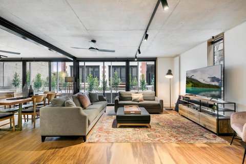 Stylish Apartment In Unique Church Development - Holiday Adelaide 1