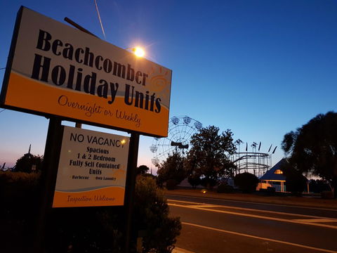 Beachcomber Holiday Units - Holiday Adelaide 7