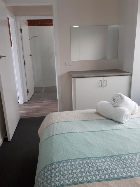 Beachcomber Holiday Units - Holiday Adelaide 9