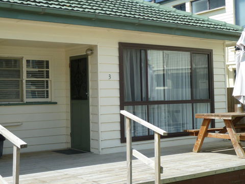 Beachcomber Holiday Units - Holiday Adelaide 24