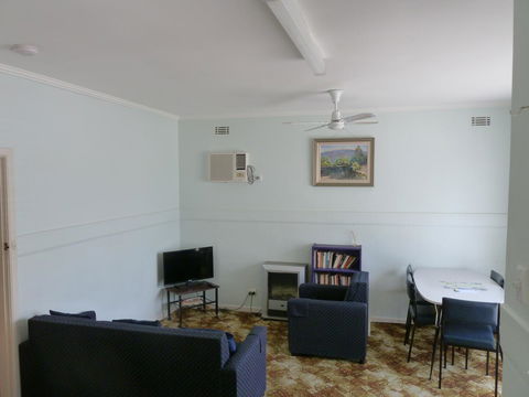 Beachcomber Holiday Units - Holiday Adelaide 32